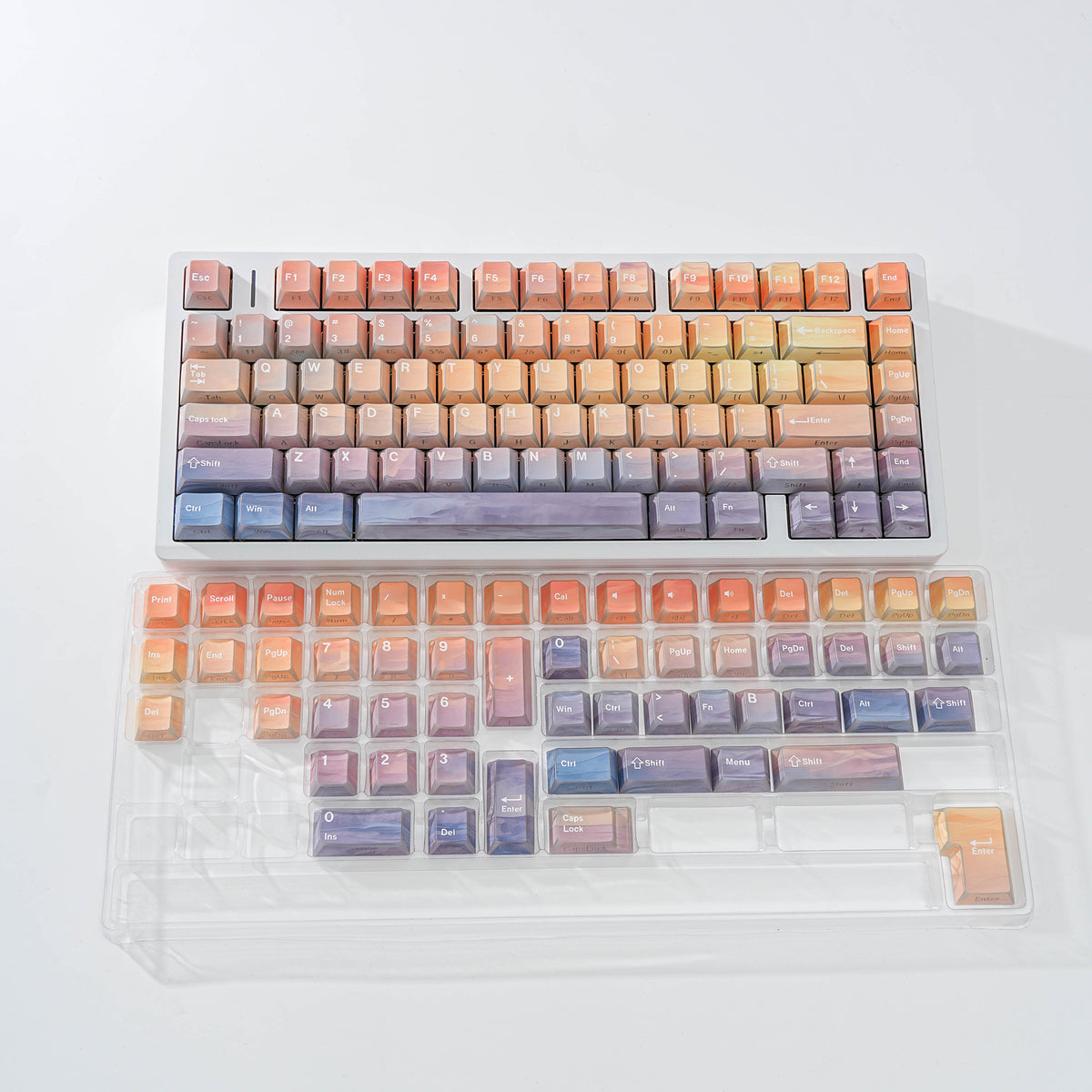 落日余晖 keycap set lifestyle photo