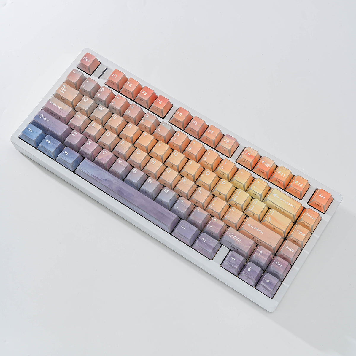 落日余晖 keycap set lifestyle photo