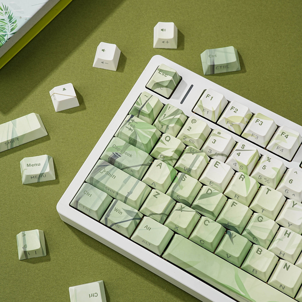 竹林 keycap set lifestyle photo