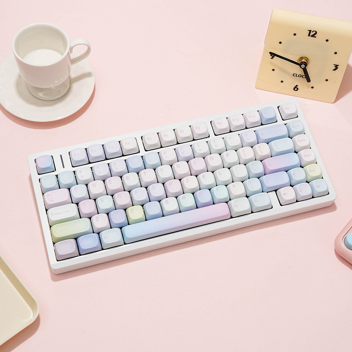 气泡 keycap set lifestyle photo