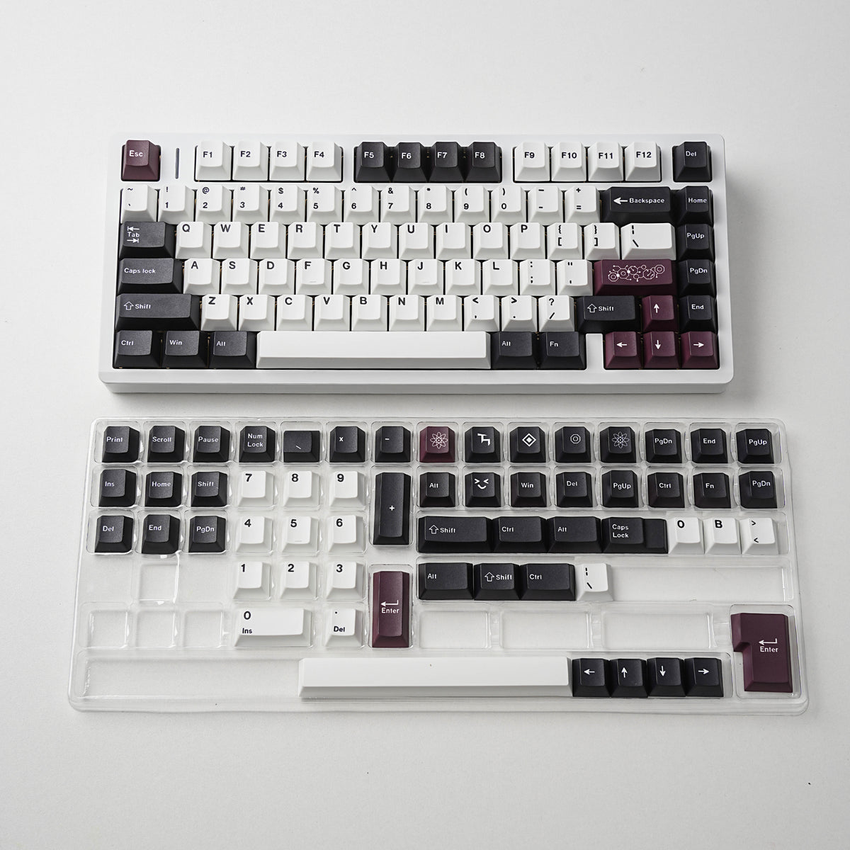 深井 keycap set lifestyle photo