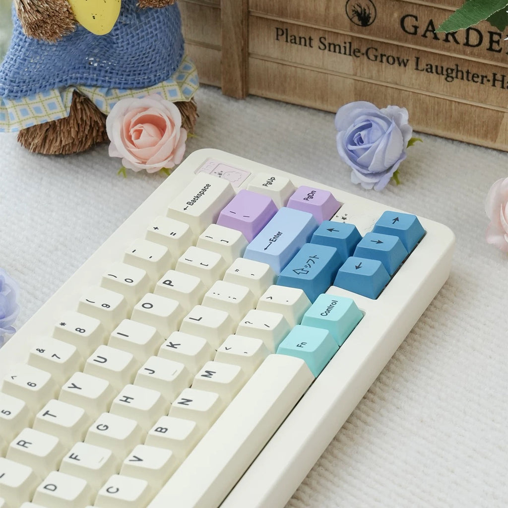 仙女 keycap set lifestyle photo