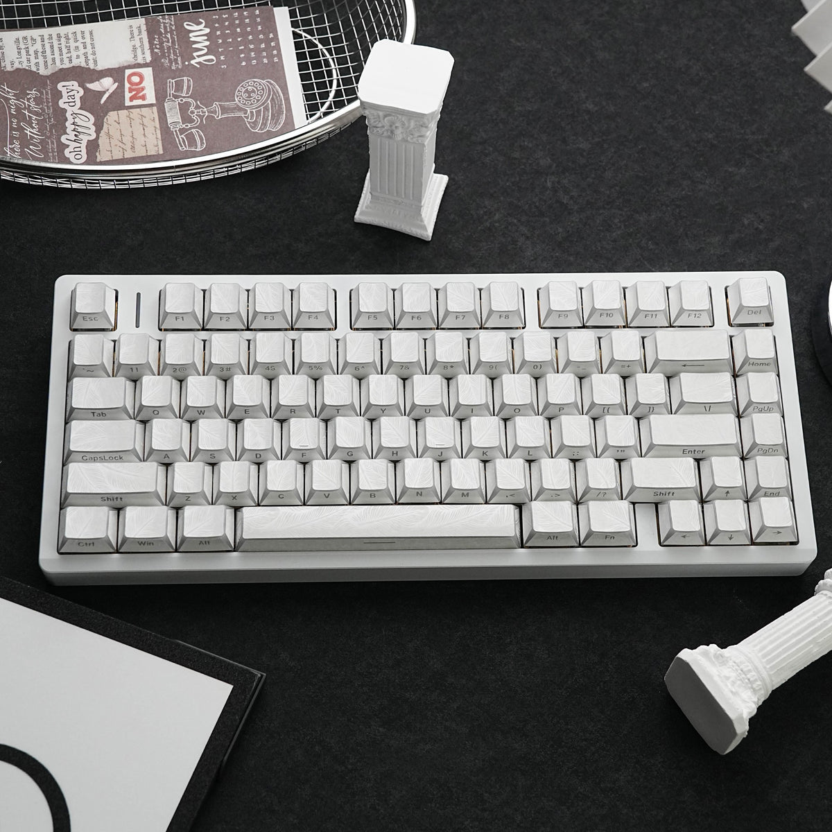 Jaycomia Feather White Cherry LAS PBT keycap set