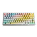马卡龙 keycap set lifestyle photo