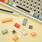 复古 keycap set lifestyle photo