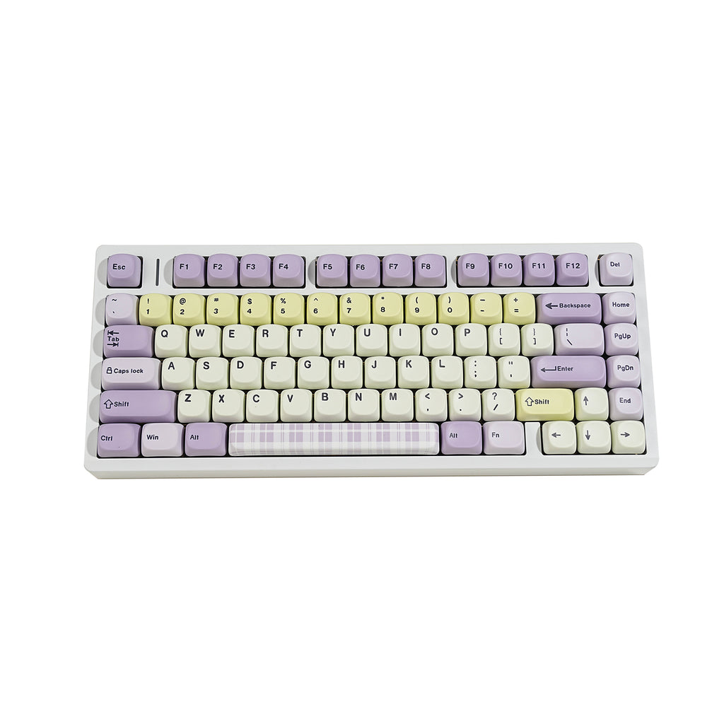 芋泥奶方 keycap set lifestyle photo