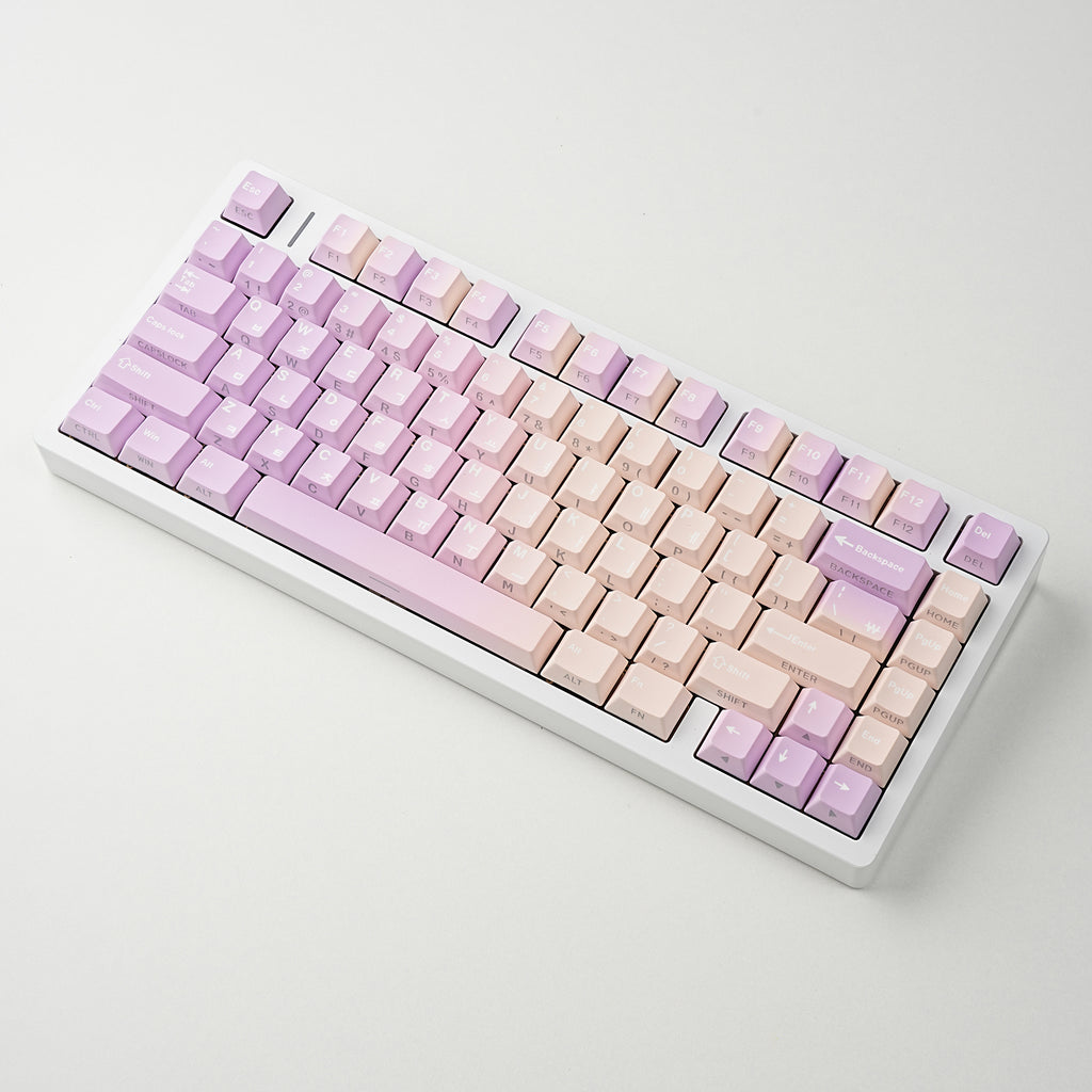 芋泥奶茶 keycap set lifestyle photo